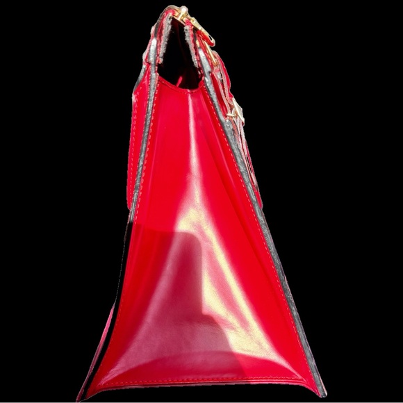 LOUIS VUITTON Authentic Red Riviera Epi Leather - Picture 4 of 15